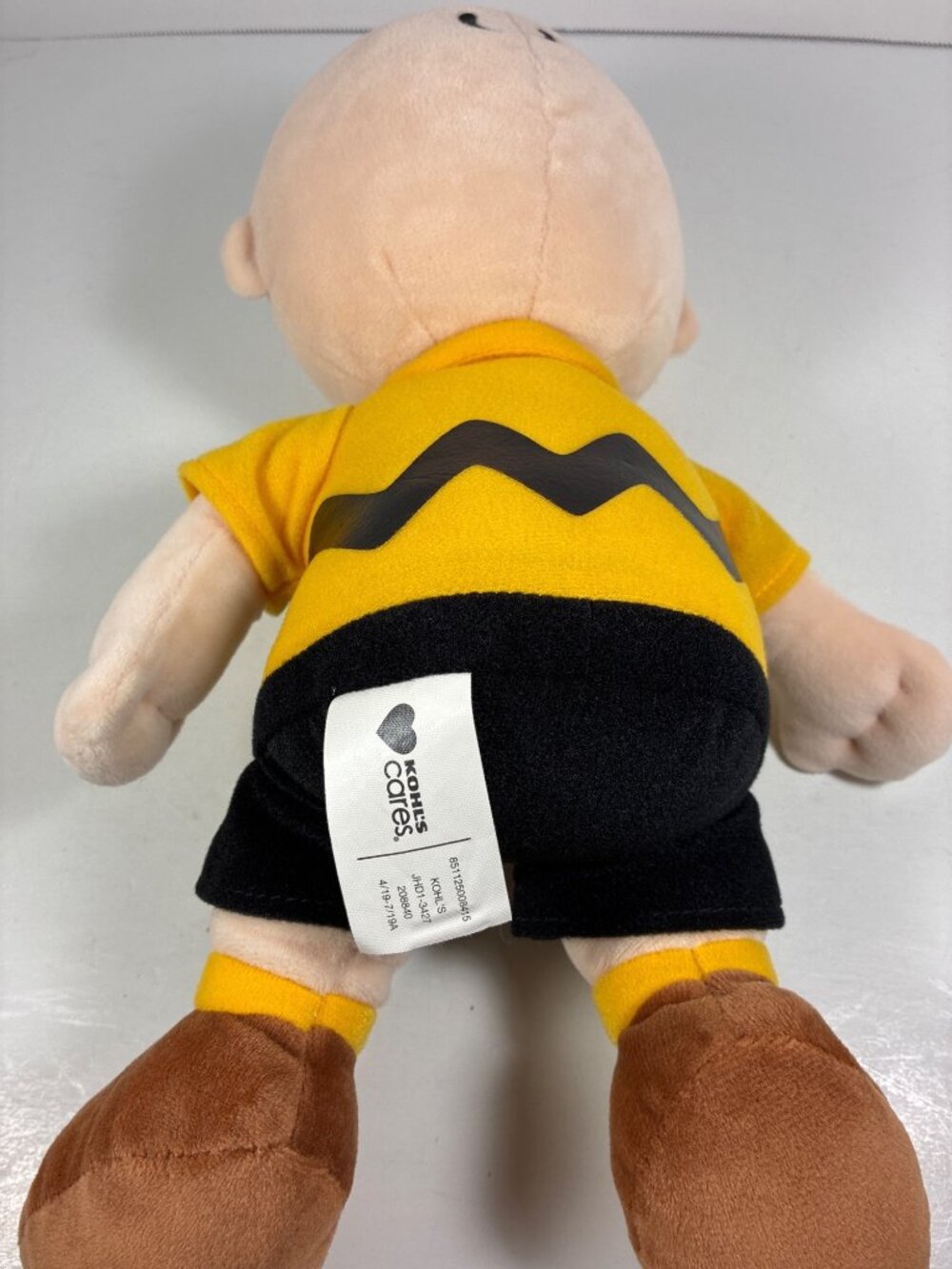 Kohl's Cares Charlie Brown Plush 12" 2019 - Picture 4 of 11